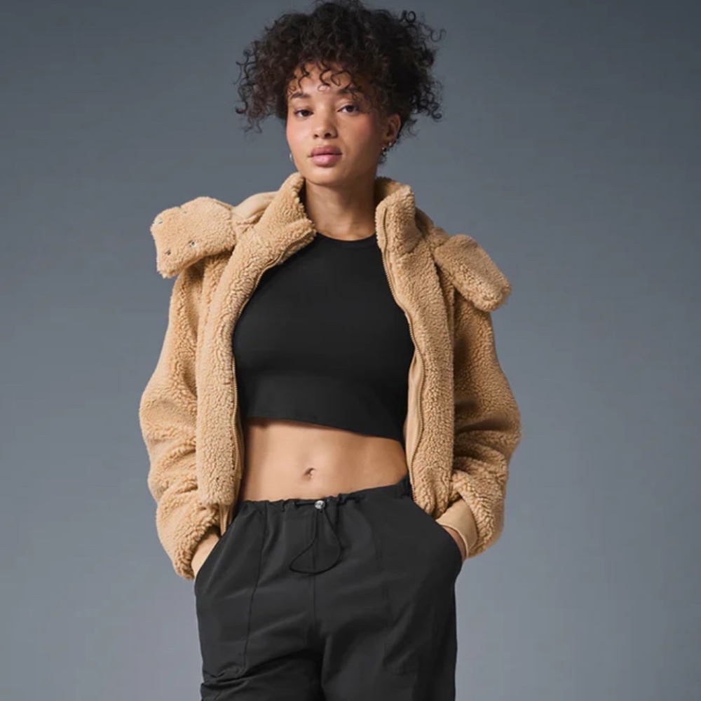 Alo Yoga Foxy Sherpa camel small s